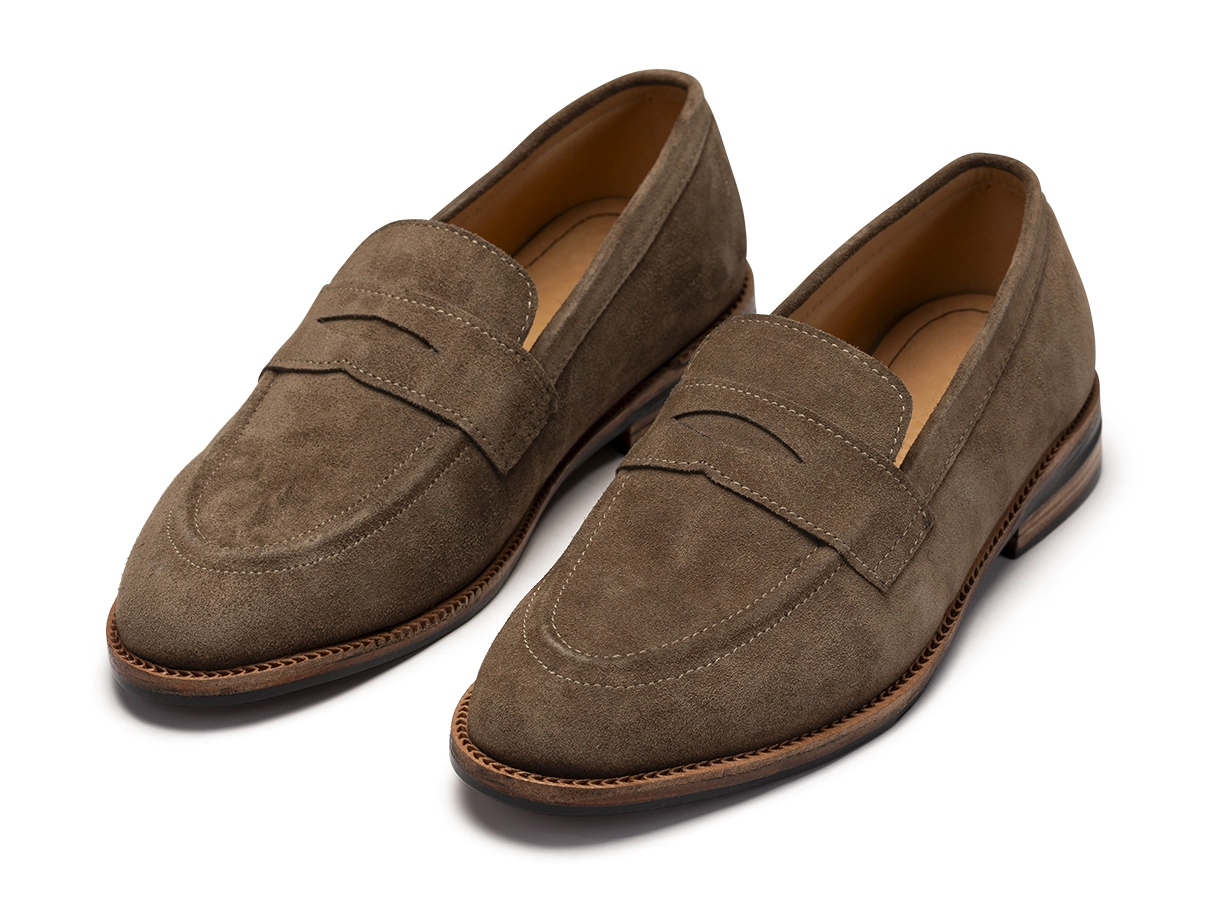 Footwear photography for Bangladesh export marketplace